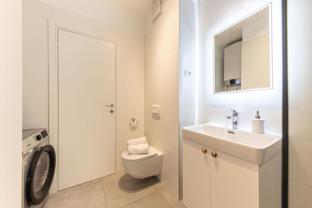 Apartment Abia Znjan Split Bagian luar foto